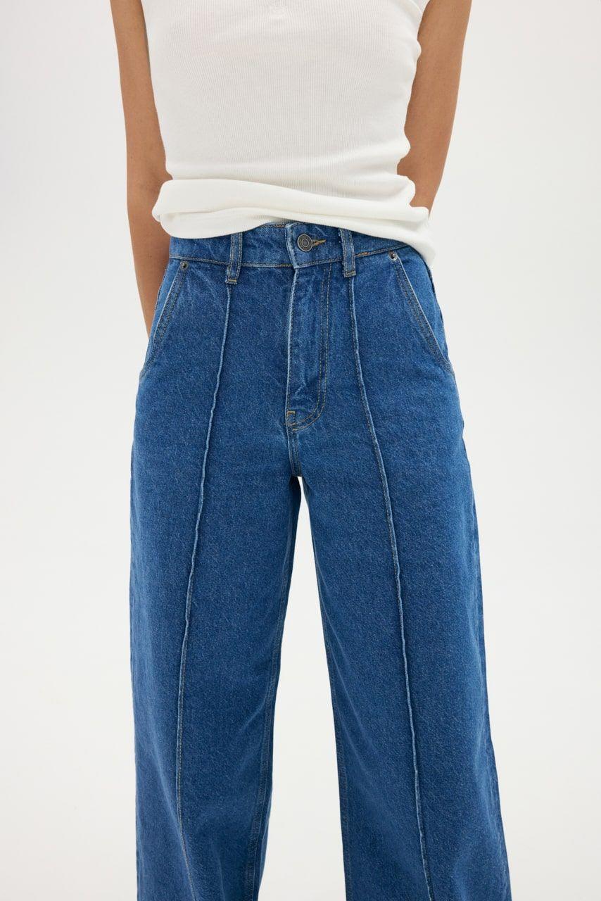 Straight Jeans with Accent Seams