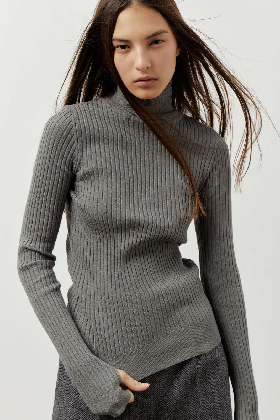 Turtleneck with Finger Cutout