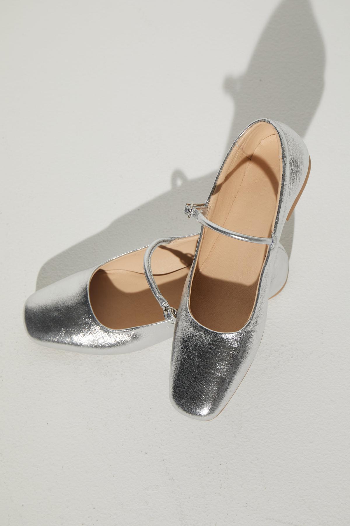 MARY JANE Leather Ballet Flats