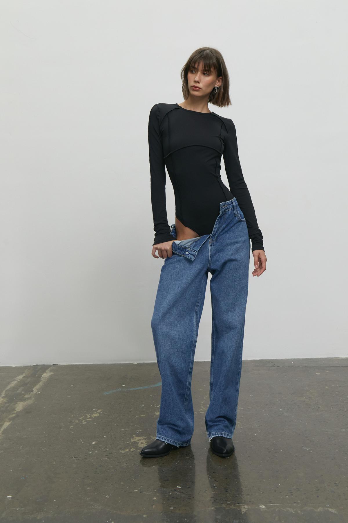 High-Waist Straight Cut Jeans