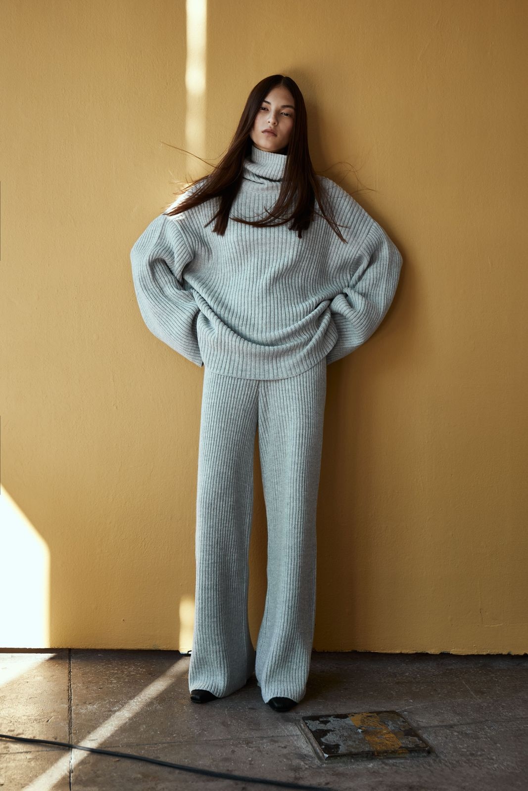 COZY Wool Set with Sweater and Pants 