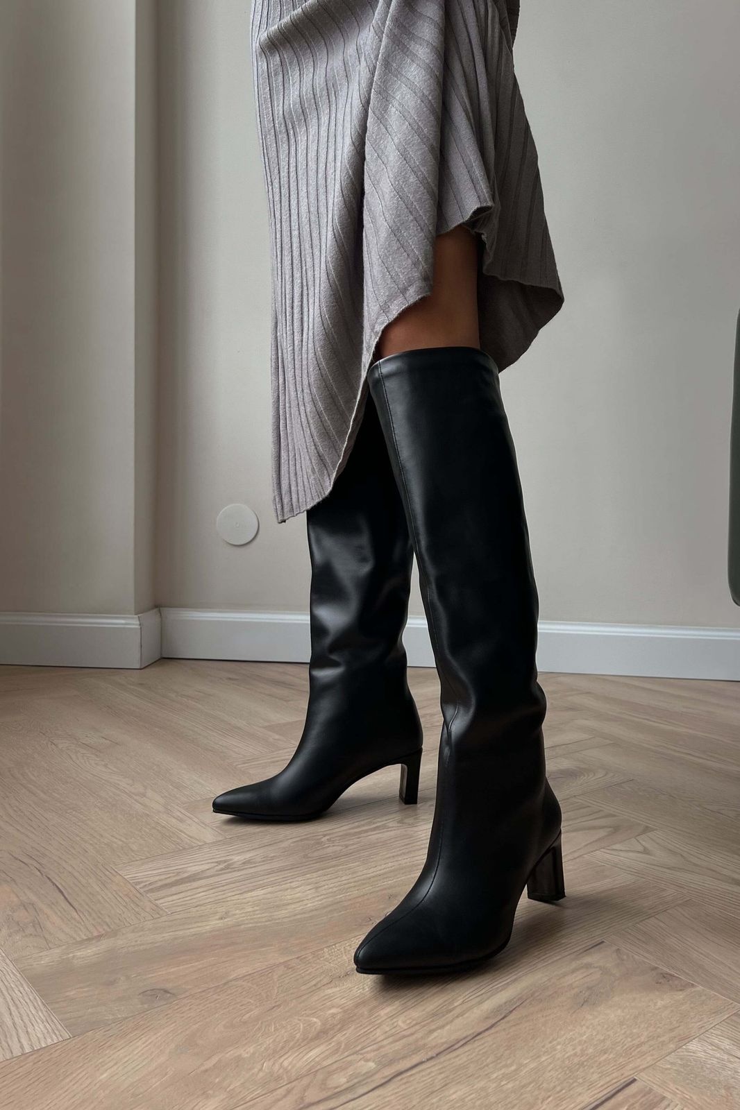 Knee High Heeled Leather Boots