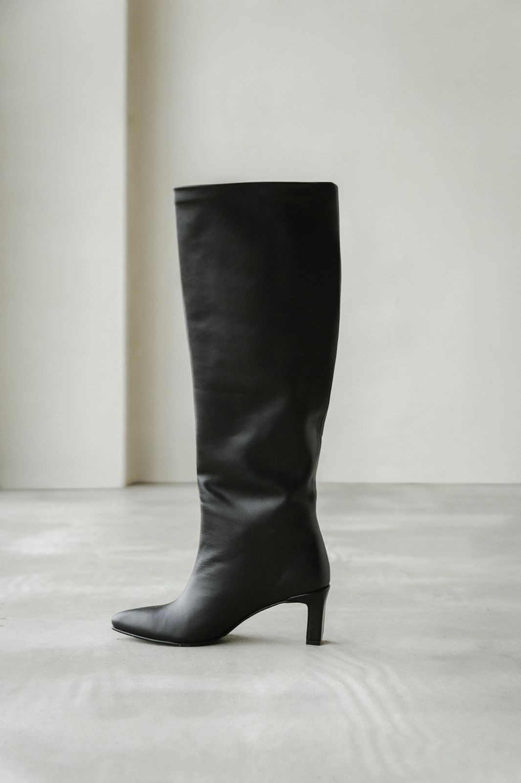 Knee High Heeled Leather Boots