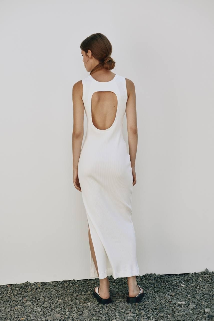 Piped Backless Maxi Dress