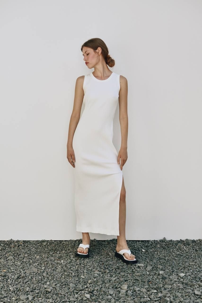 Piped Backless Maxi Dress